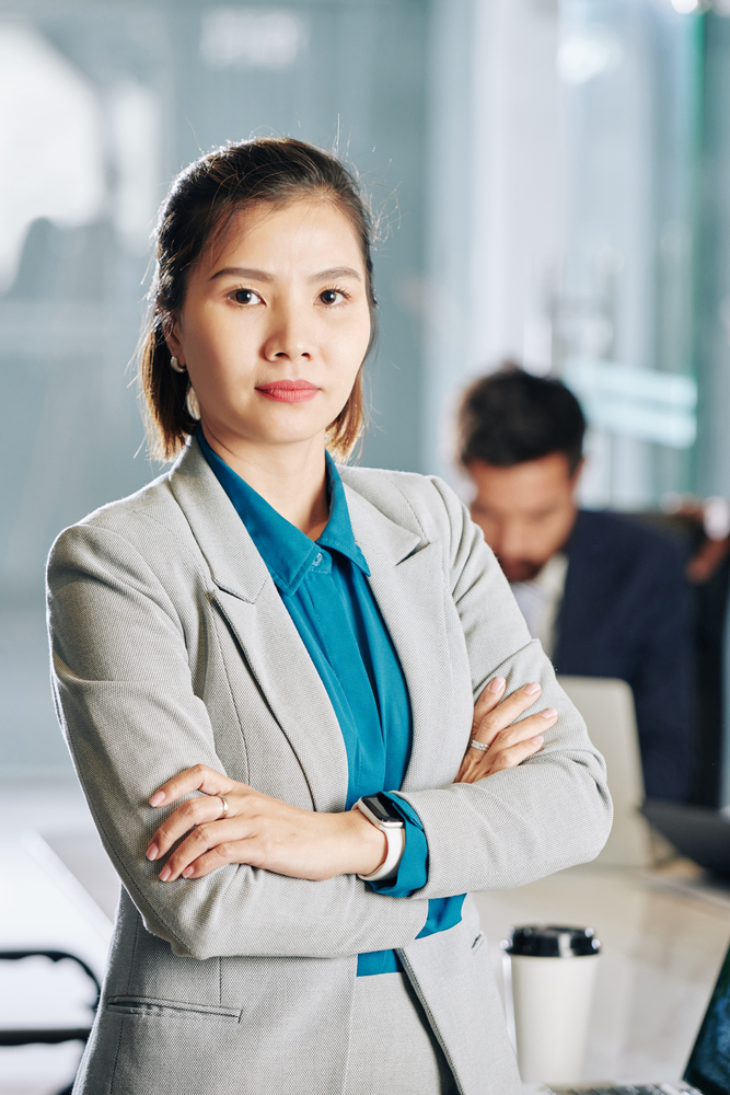 Notary woman in Oakville