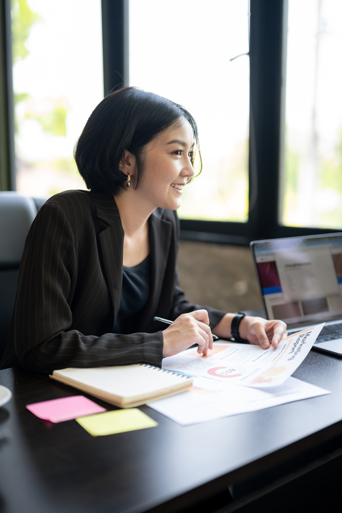 Post nuptual agreement lawyer preparing document